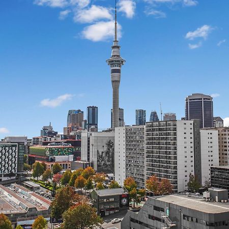 Skyline Serenade Apt With Skycity View And Parking Auckland Exteriör bild