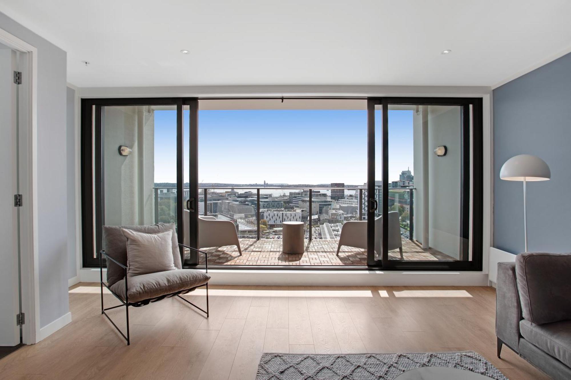 Skyline Serenade Apt With Skycity View And Parking Auckland Exteriör bild